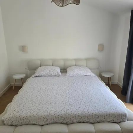 Maris Apartman Tkon