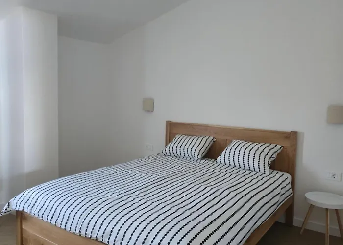 Maris Apartman Tkon